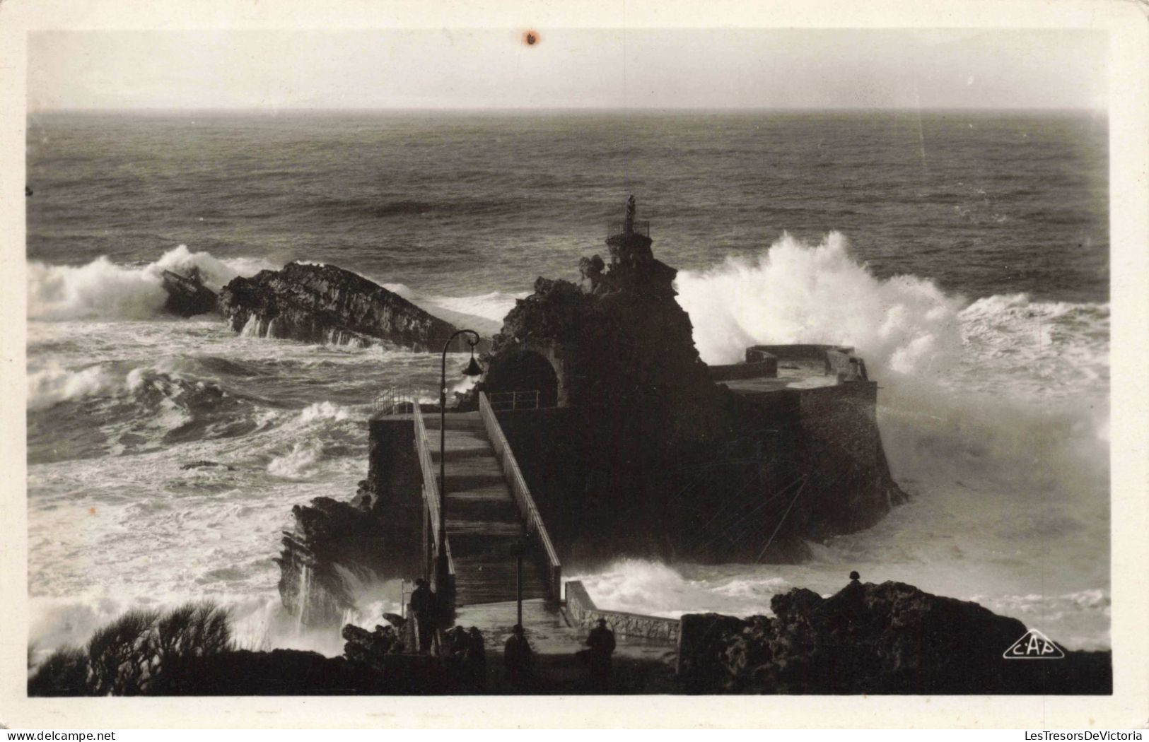 FRANCE - Biarritz - Effet De Vagues Sur Le Rocher De La Vierge - Carte Postale Ancienne - Biarritz