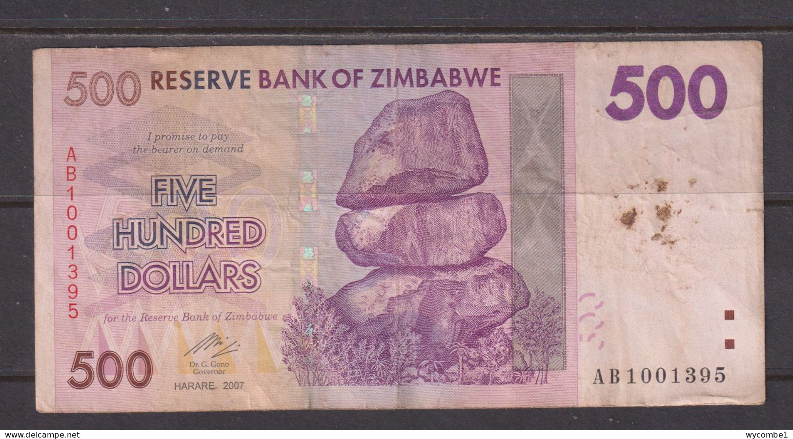 ZIMBABWE - 2007 500 Dollars Circulated Banknote As Scans - Zimbabwe