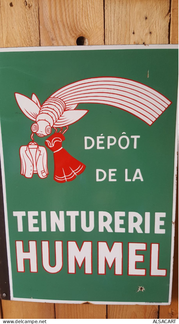 Plaque Publicitaire Emaillée , Dépot De La Teinturerie Hummel , Double Face , Rare , Eas - Plaques En Tôle (après 1960)