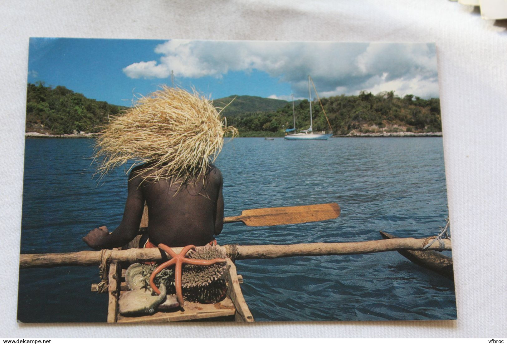 Cpm, Piroguier Coiffé D'un Chapeau De Sada, Mayotte - Mayotte