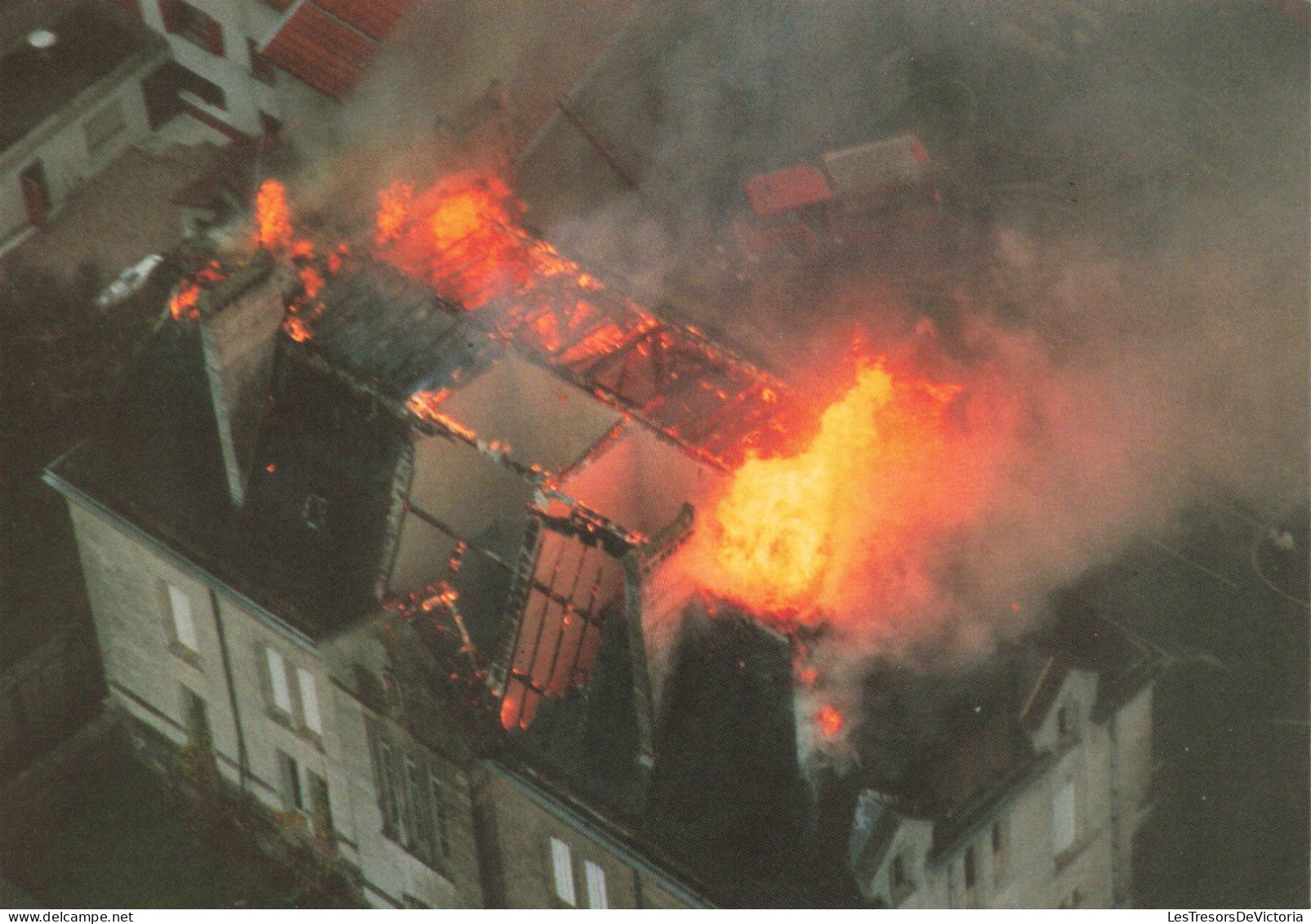 FRANCE - Meuse - Euville - La Mairie Est En Feu - Colorisé - Carte Postale - Sonstige & Ohne Zuordnung