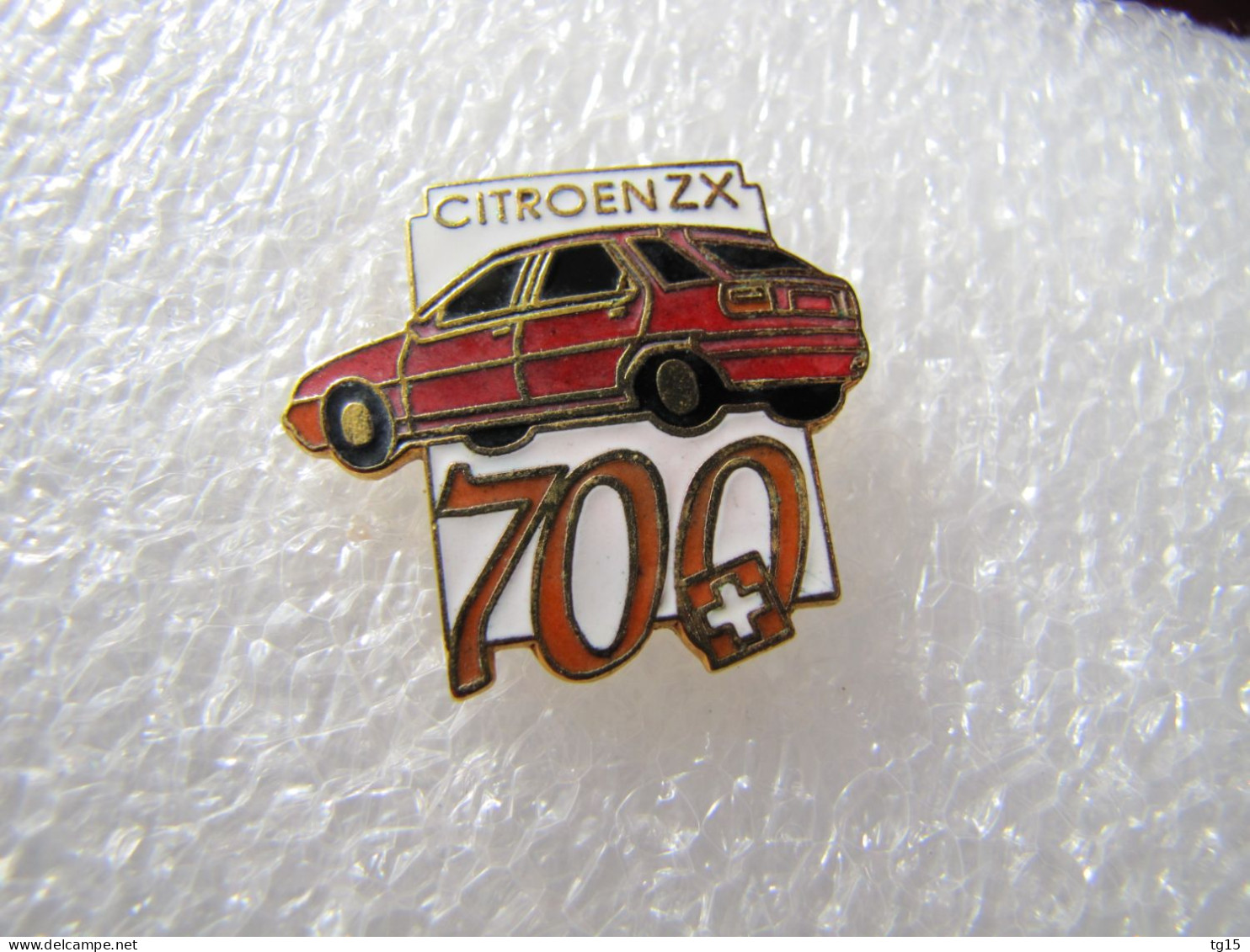 PIN'S      CITROEN  ZX  SUISSE  Email Grand Feu - Citroën