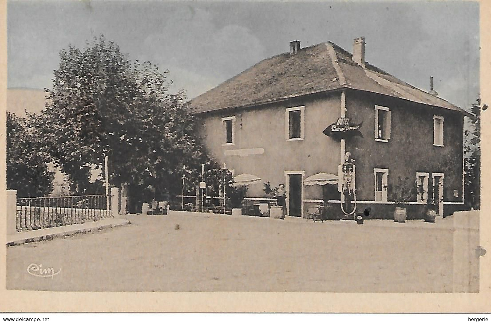 B/254             73    Ruffieux      -    Hotel Du Mont-clergon - Ruffieux