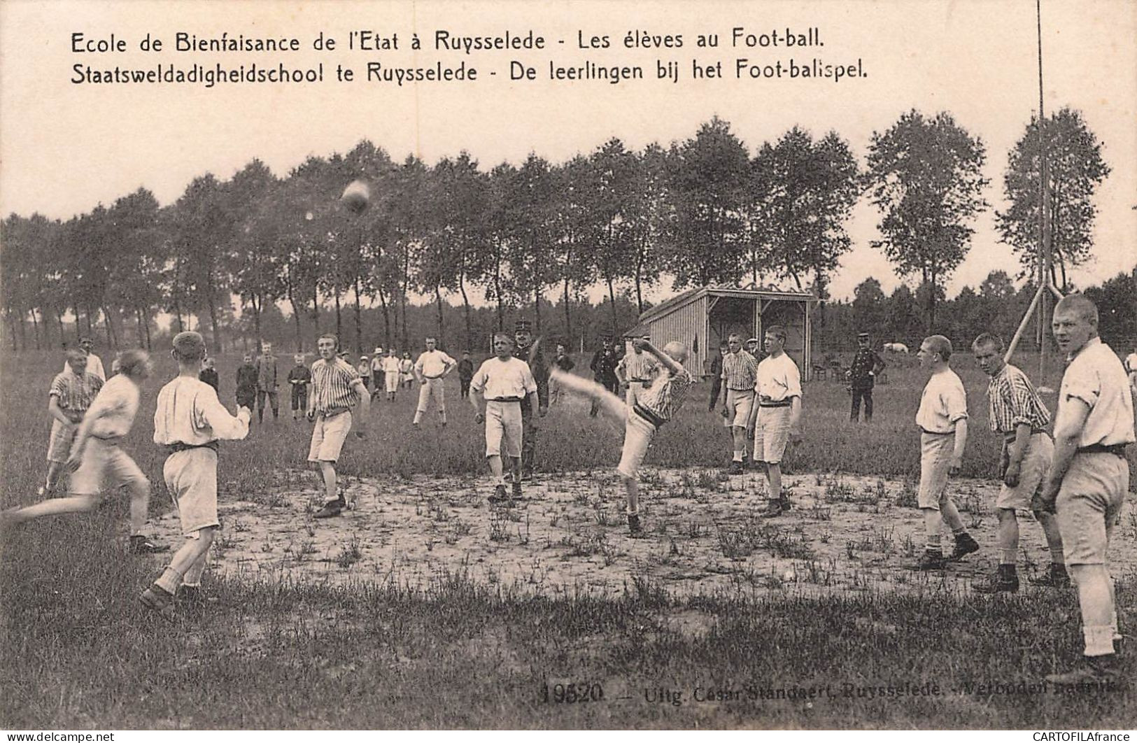 BELGIQUE Ecole De Bienfaisance De L'Etat à RUYSSELEDE Les Elèves Au Football - Ruiselede