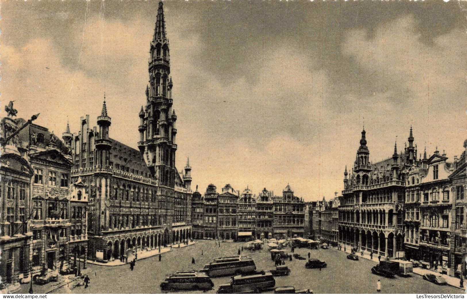 BELGIQUE - Bruxelles - La Grande Place - Carte Postale Ancienne - Monuments, édifices