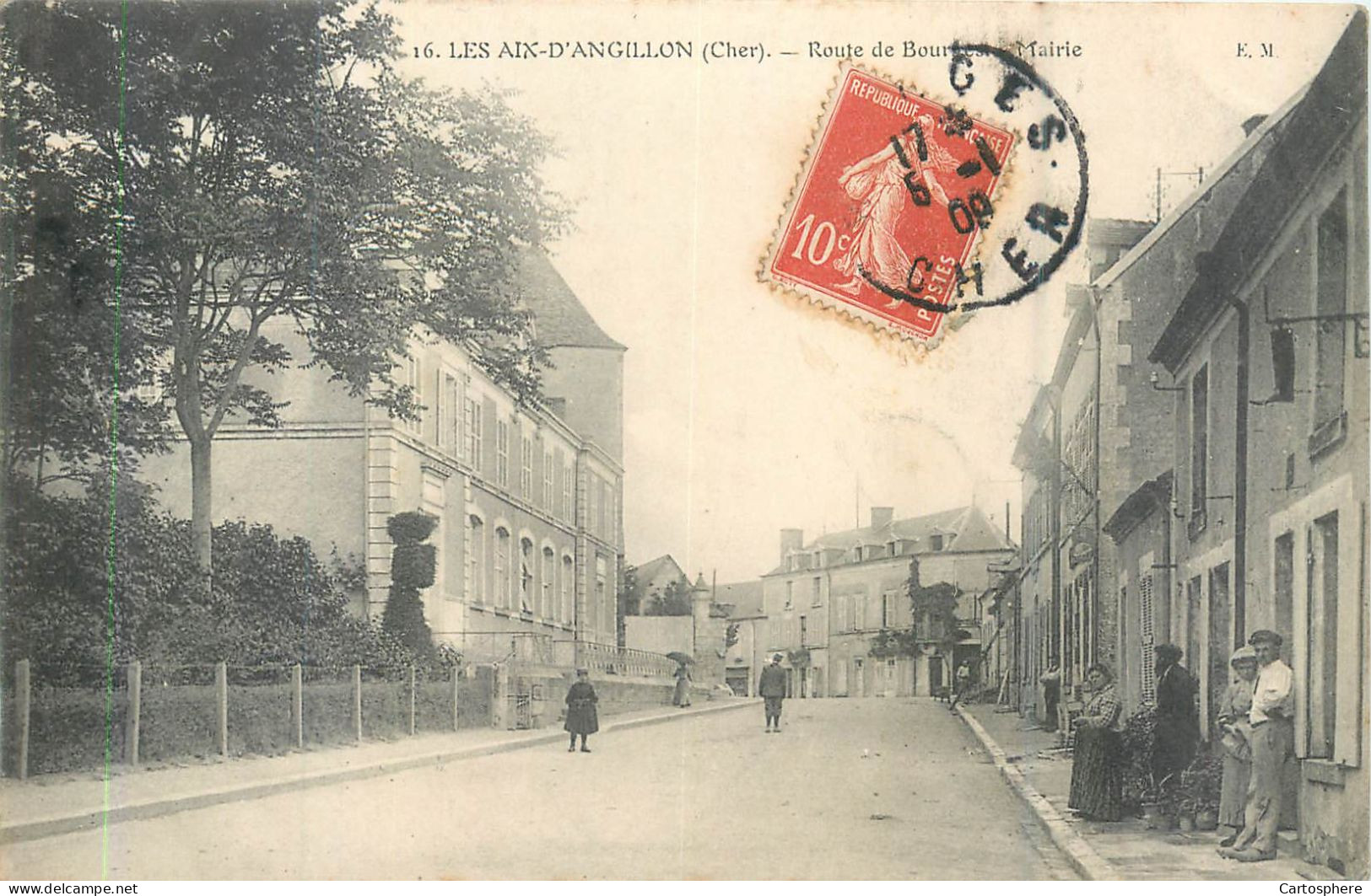 CPA 18 Cher Les Aix-d'Angillon Route De Bourges Mairie - Les Aix-d'Angillon