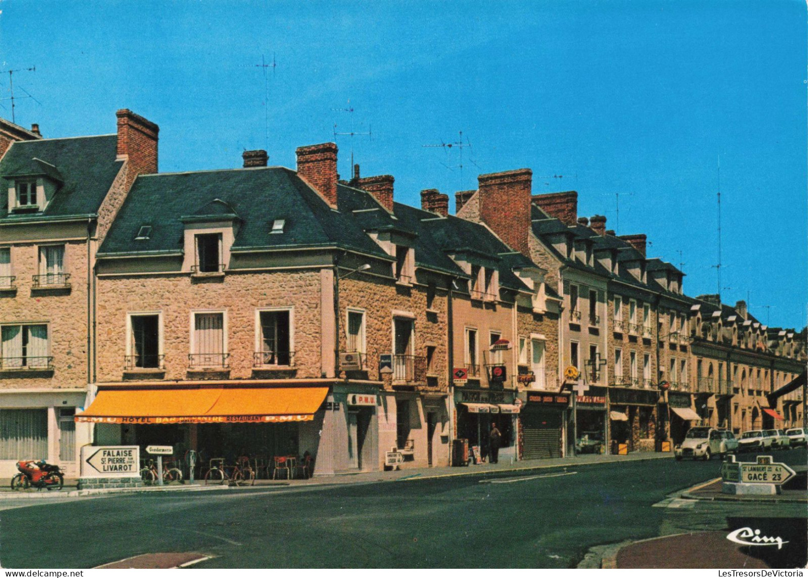 FRANCE - Trun - La Rue De Vimoutiers - Colorisé - Carte Postale - Trun