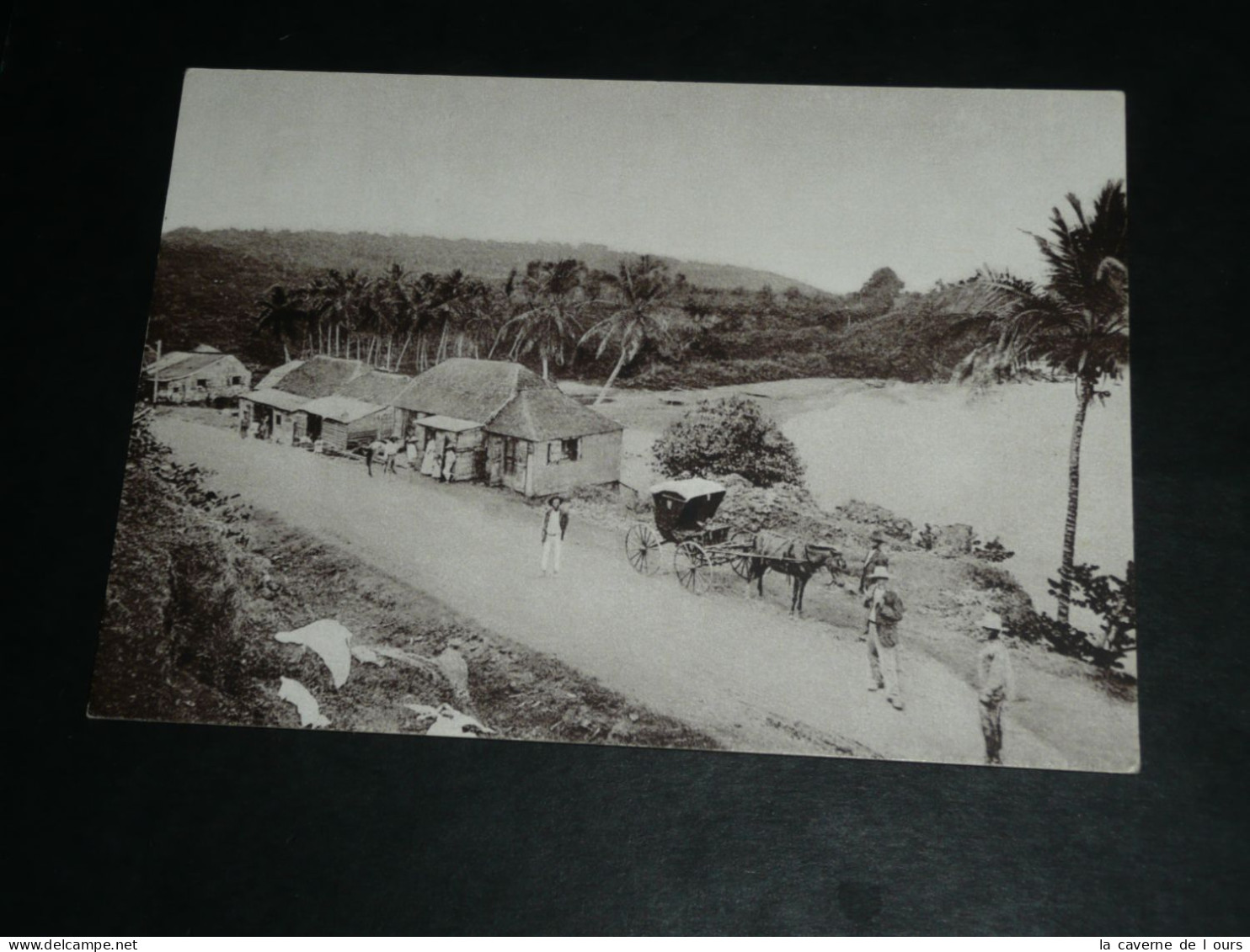 CPM, Carte Postale, "Il était Une Fois La Guadeloupe", Le Hameau Du Bananier, Animée - Saint Martin