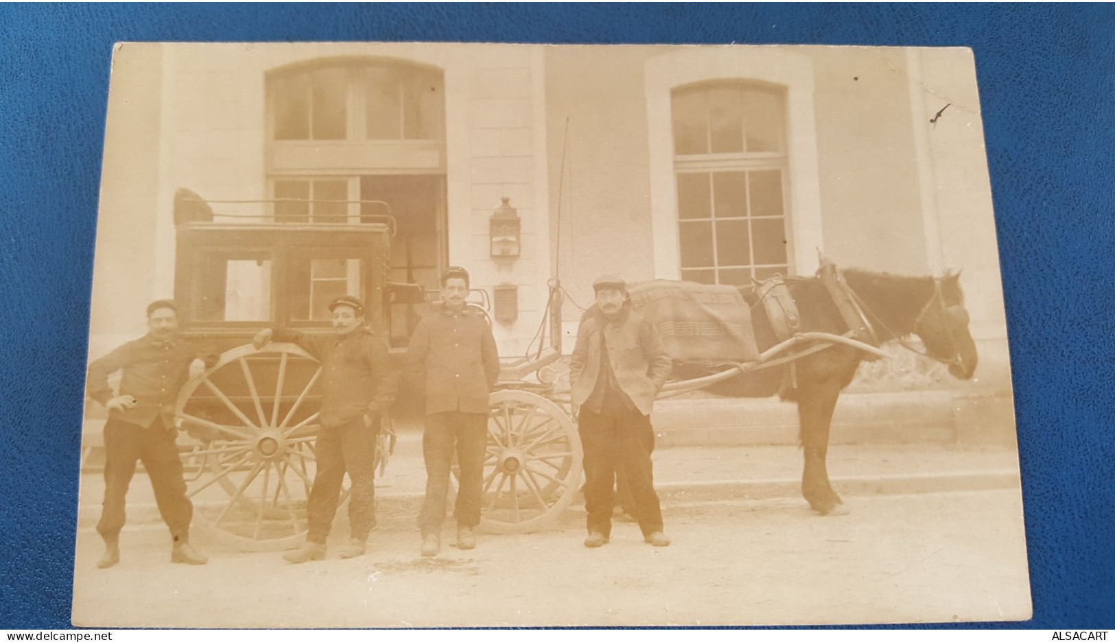 Carte Photo ,attelage Devant Une Gare - Cafes