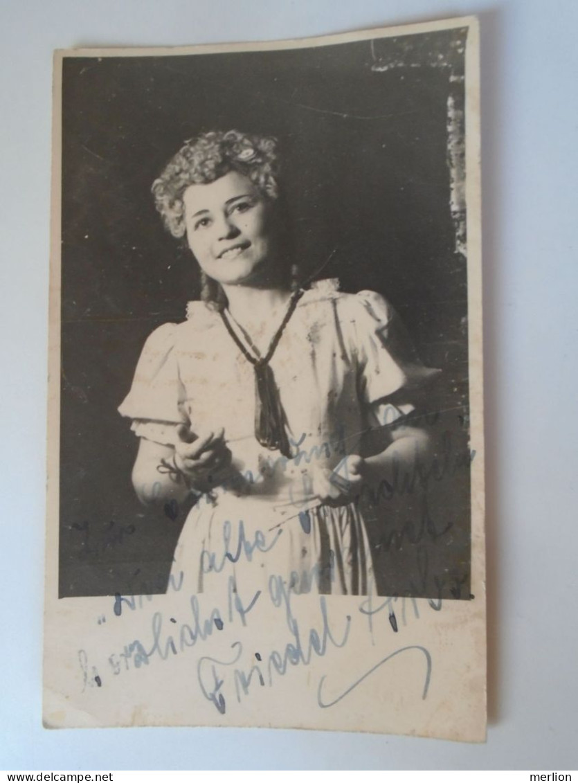 D198496   Old Photo   With Autograph -  Friedel Arbo  Actress   Ca 1940 - Actors & Comedians