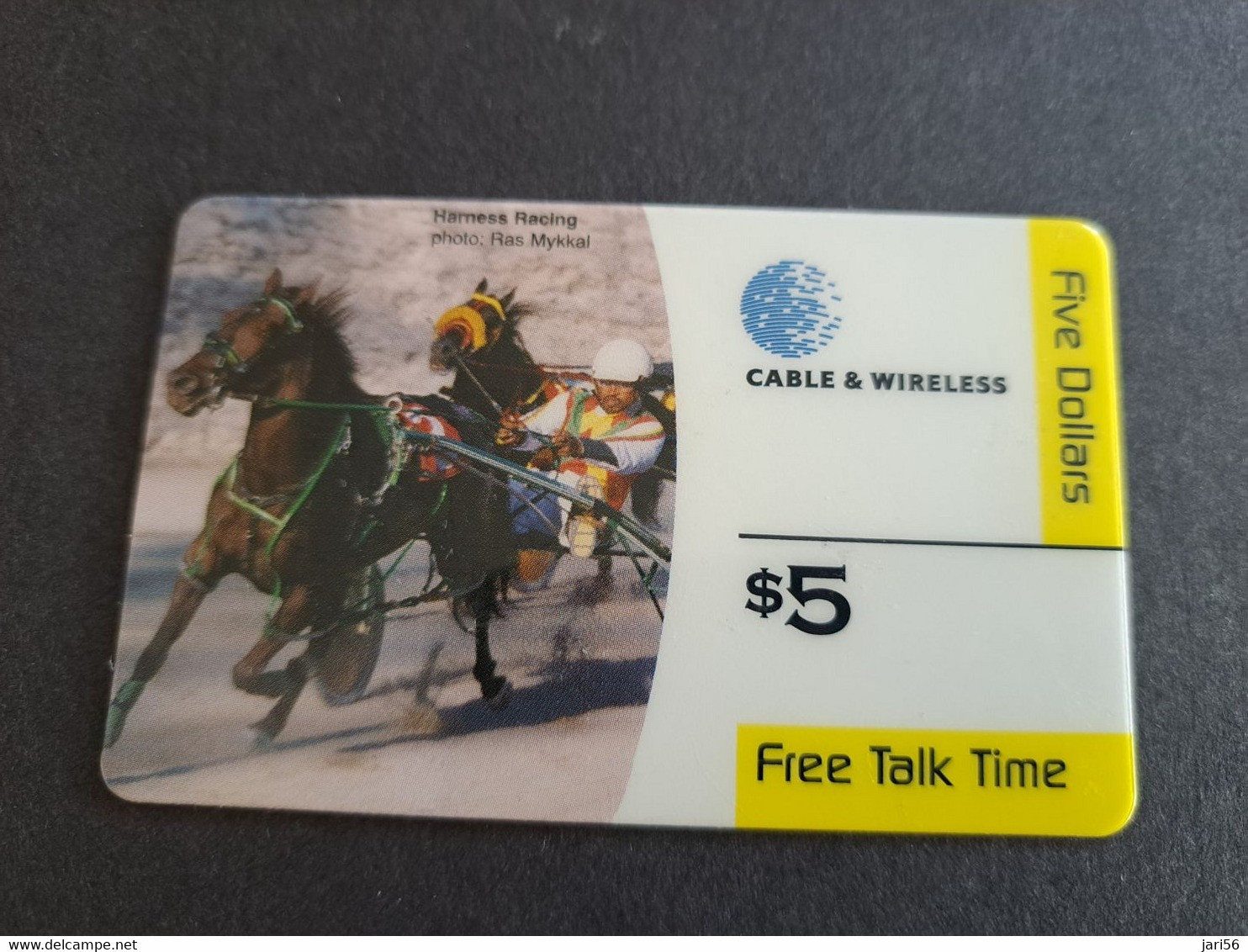 BERMUDA  $5,-   BERMUDA    HARNESS RACING  THICK CARD   C&W    PREPAID CARD  Fine USED  **10073 R** - Bermudas