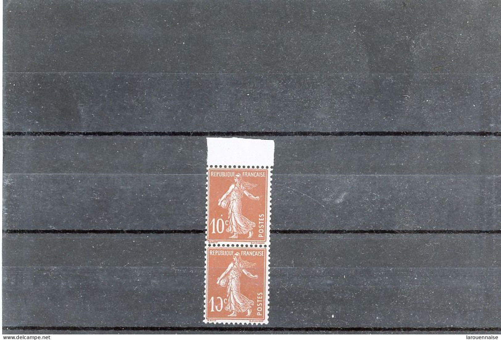 N°138 -10c ROUGE (IA)  N** TIMBRE DU HAUT  -POINT BLANC  SUR LE 0 DE 10c-TIMBRE DU BAS 0 De 10c INCOMPLET - Unused Stamps