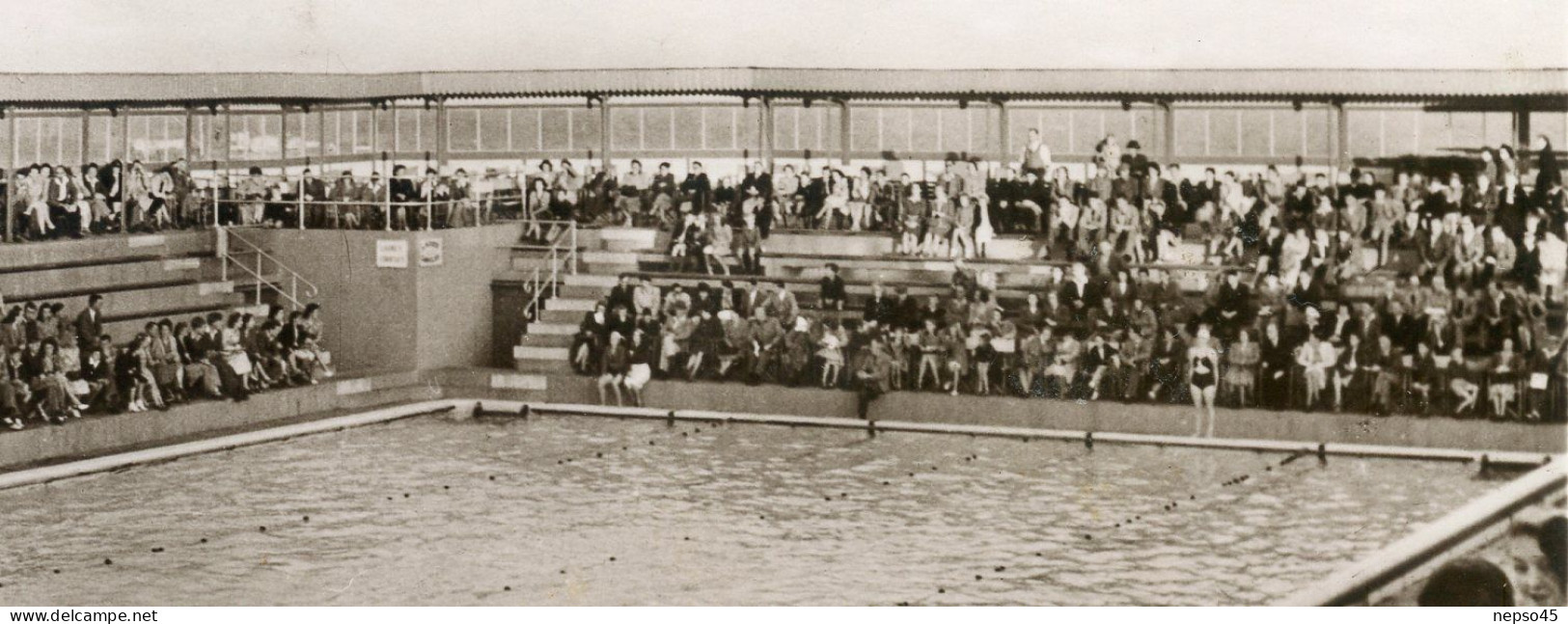 Carte Qualité Photo. Swimming Pool On Pier Clacton On Sea ,concour De Natation,inscription Voir Verso - Clacton On Sea