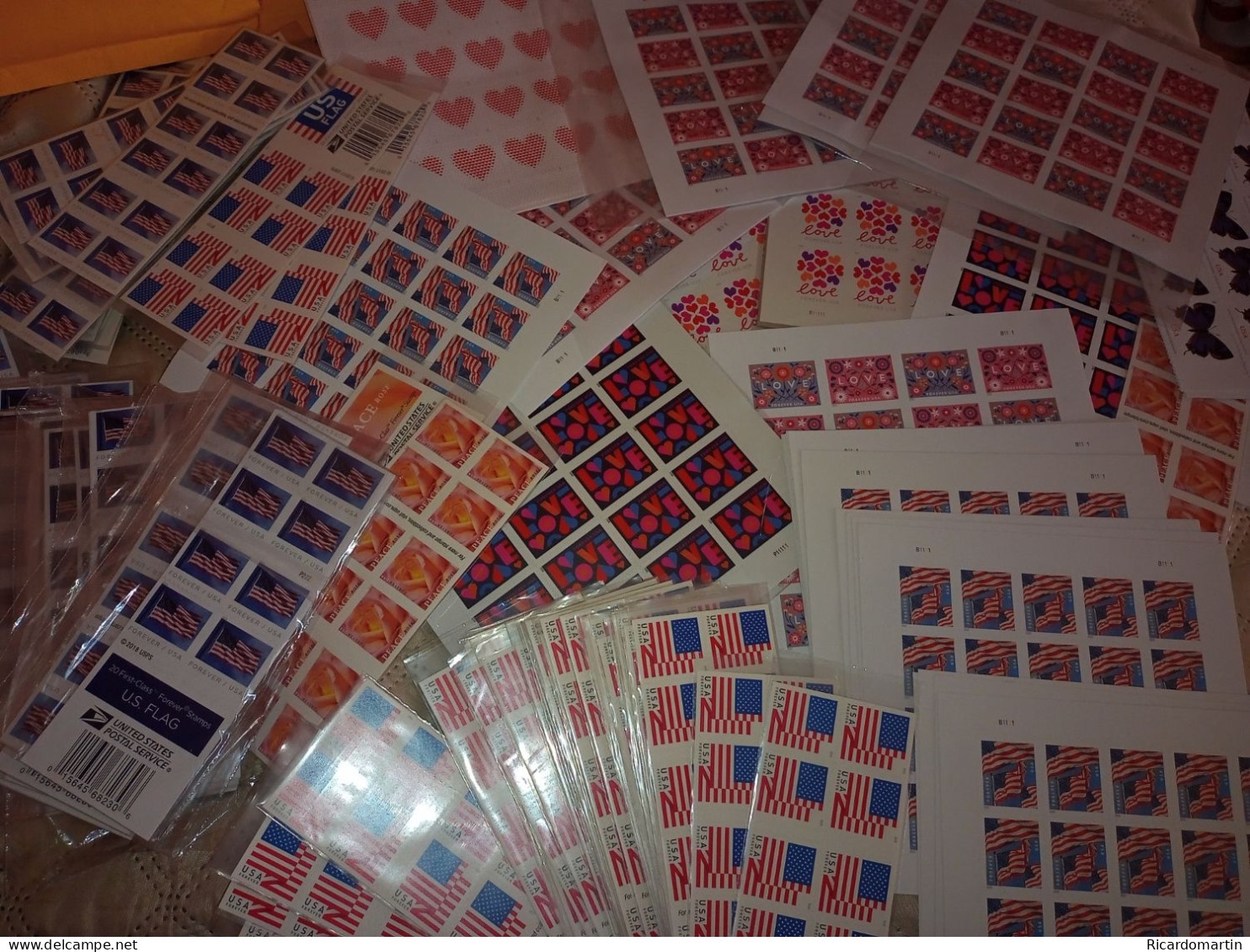 UNITED STATES 100 FOREVER STAMPS, FV $63.00 - Unused Stamps