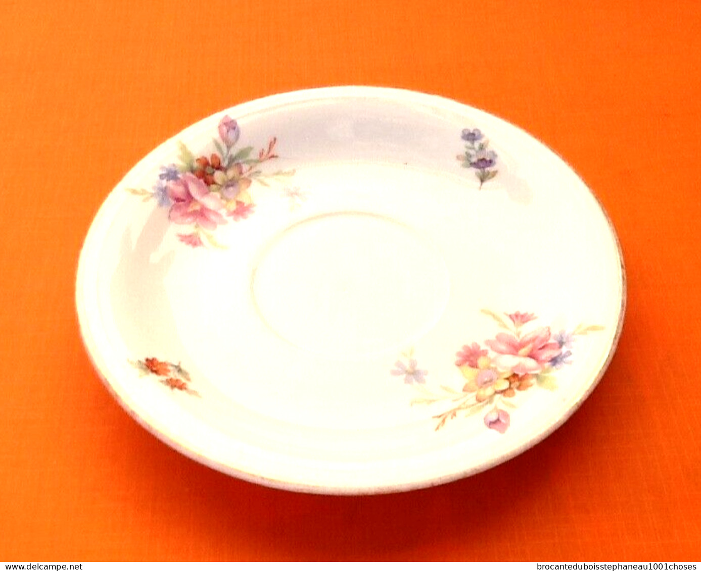 Tasse / Soucoupe à Déjeuner  Porcelaine à Décor Floral  Contenance : 500ml - Other & Unclassified