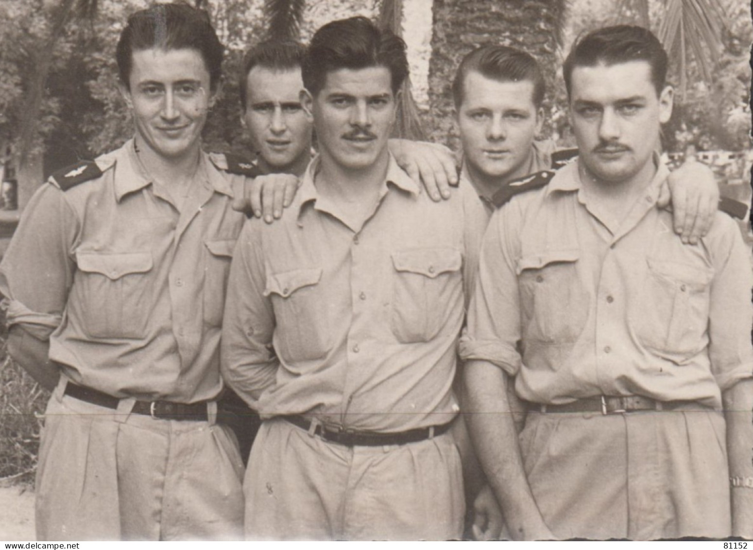 Militaria Photo D'un Groupe De Militaires Dim 80x110 Venant D'un Album D' AVIATION  En AFRIQUE DU NORD De 1957 à 1959 - Aviation