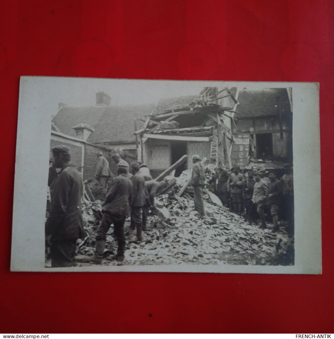 CARTE PHOTO CLERMONTJUILLET 1918 BOMBARDEMENT - Clermont