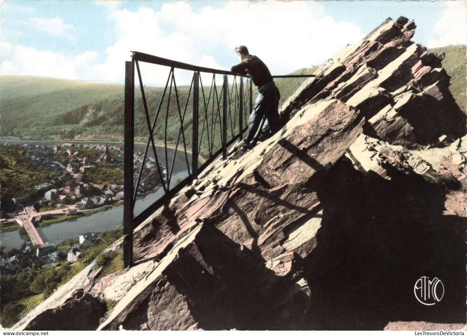 FRANCE - Les Ardennes Françaises - Montherme - La Roche à Sept Heures - Colorisé -  Carte Postale Ancienne - Montherme