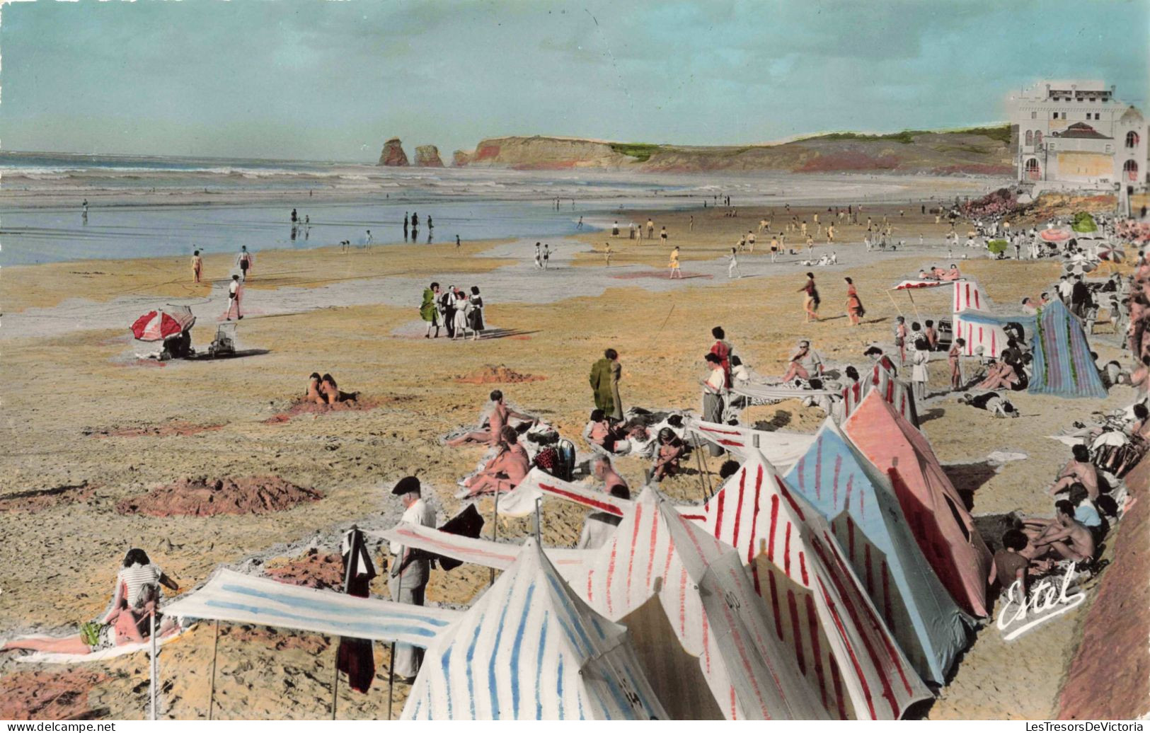 FRANCE - Hendaye - La Plage, Le Casino Et Les Deux Jumeaux - Colorisé - Animé - Carte Postale Ancienne - Hendaye