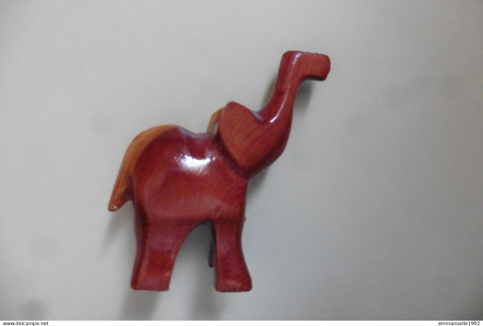 Figurine Animal Eléphant En Bois Sculpté Beige-brun Du Maroc Artisanat Traditionnel Africain - Afrikaanse Kunst