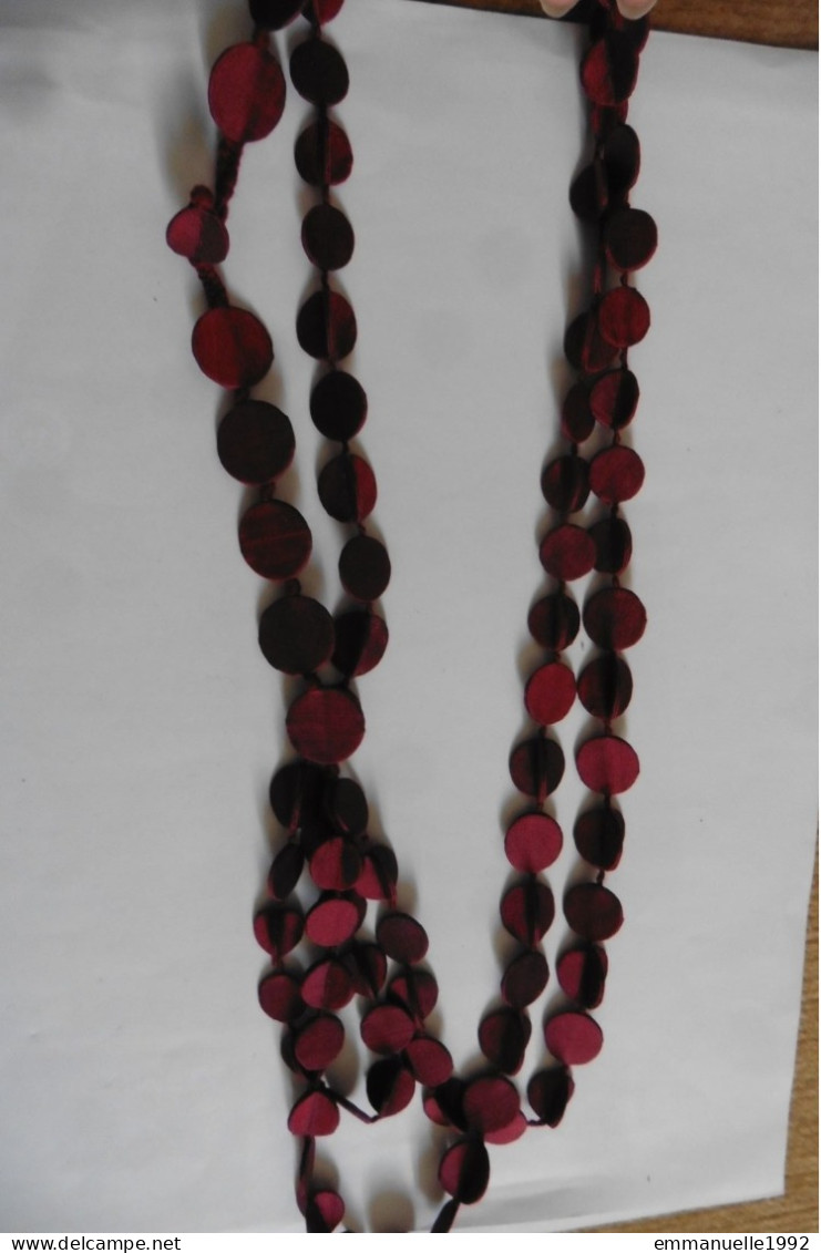 Neuf - Collier Triple Rang Créateur Style Boho Bohême Perles En Soie Rouge Foncé Grenat - Collane/Catenine