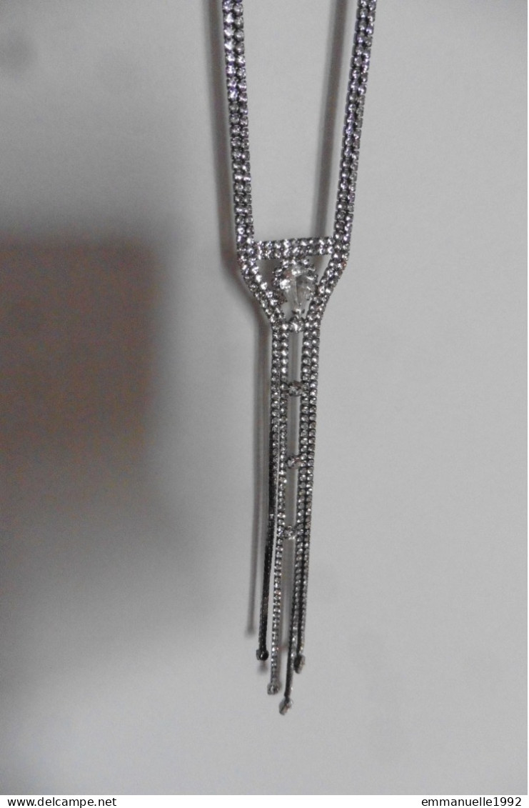 Neuf - Long Collier Sautoir Marque Eifel Style Art Deco Métal Argenté & Cristaux Strass - Colliers/Chaînes