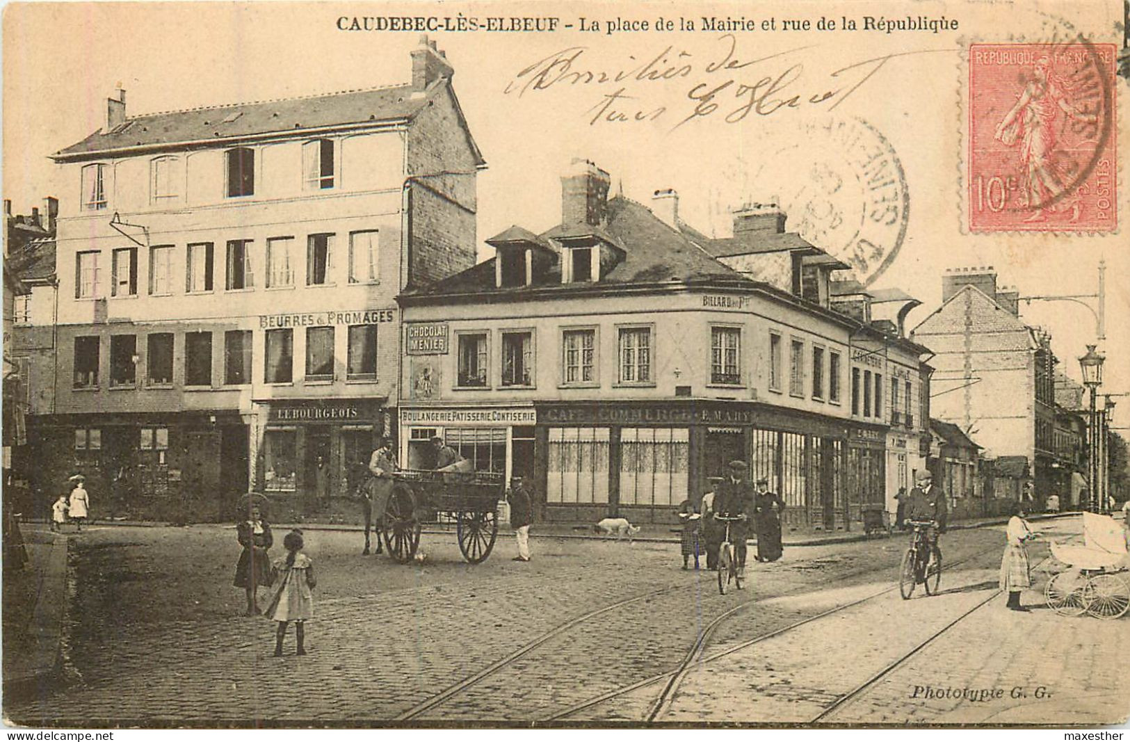 CAUDEBEC LES ELBEUF La Place De La Mairie Et Rue De La République - Caudebec-lès-Elbeuf