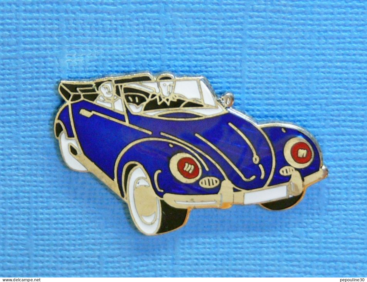 1 PIN'S //  ** VOLKSWAGEN " COCCINELLE " CABRIOLET **. (Gef.Von CHW D-5419 Dierdorf.G.) - Volkswagen