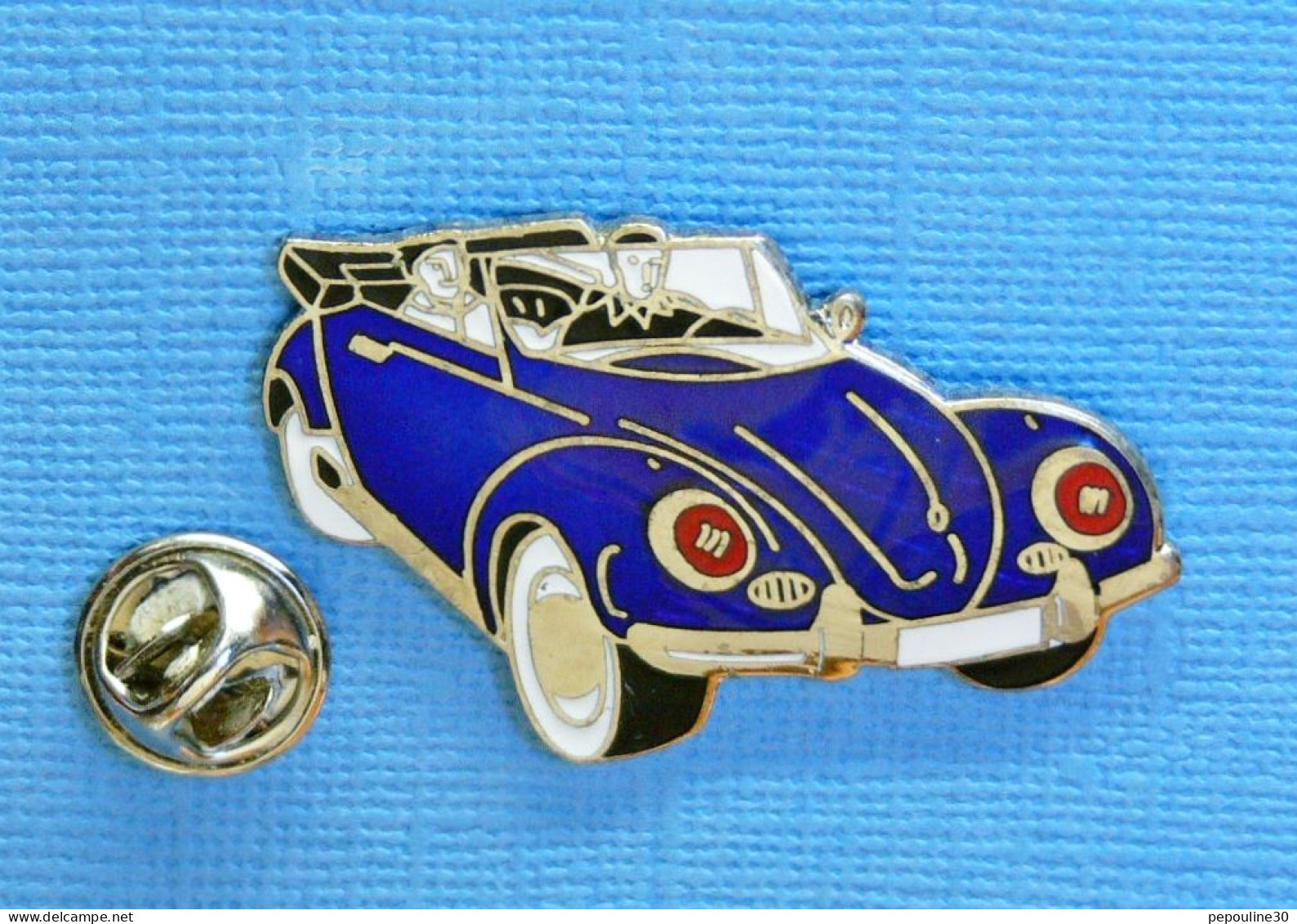 1 PIN'S //  ** VOLKSWAGEN " COCCINELLE " CABRIOLET **. (Gef.Von CHW D-5419 Dierdorf.G.) - Volkswagen