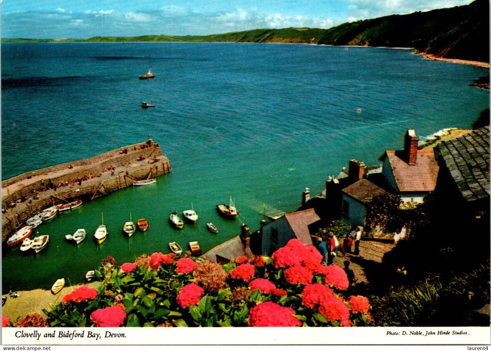 6-10-2023 (3 U 28) UK (1 Postcard) Clovelly Harbour - Clovelly