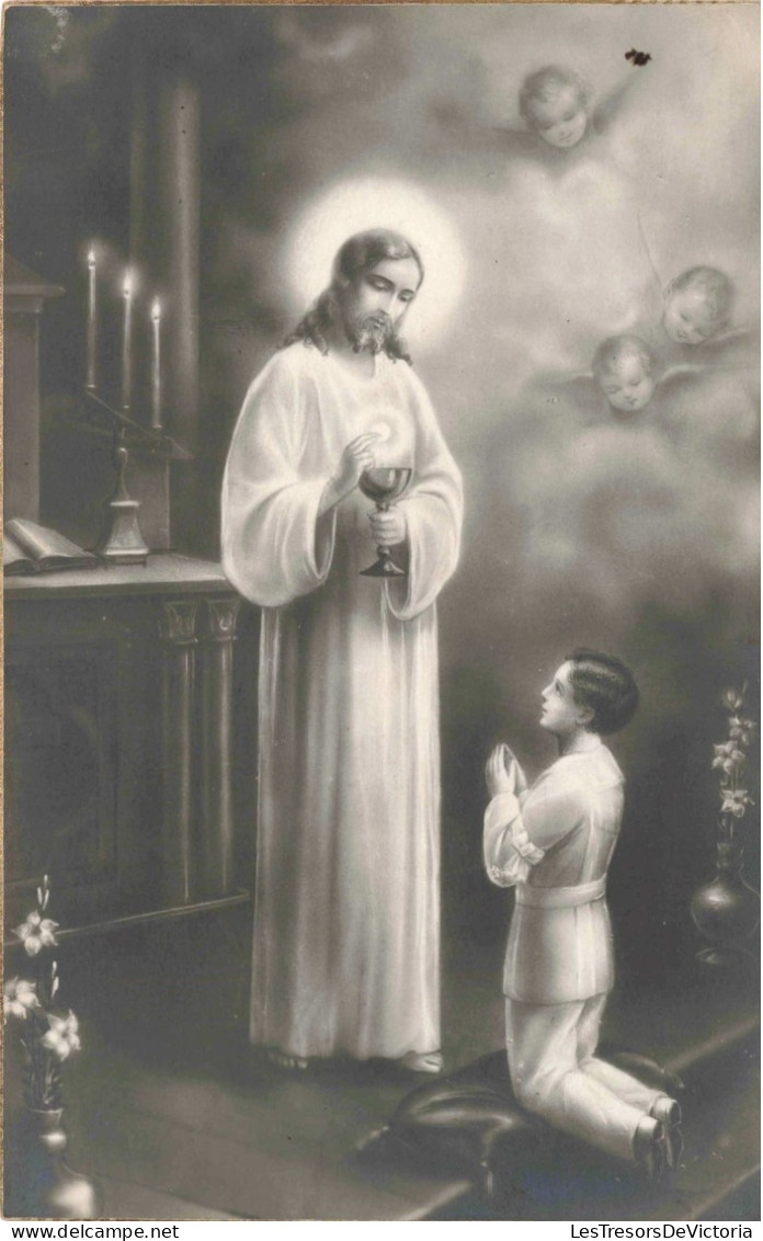 PHOTOGRAPHIE - Jésus Donnant La Communion à Un Enfant - Carte Postale Ancienne - Photographs