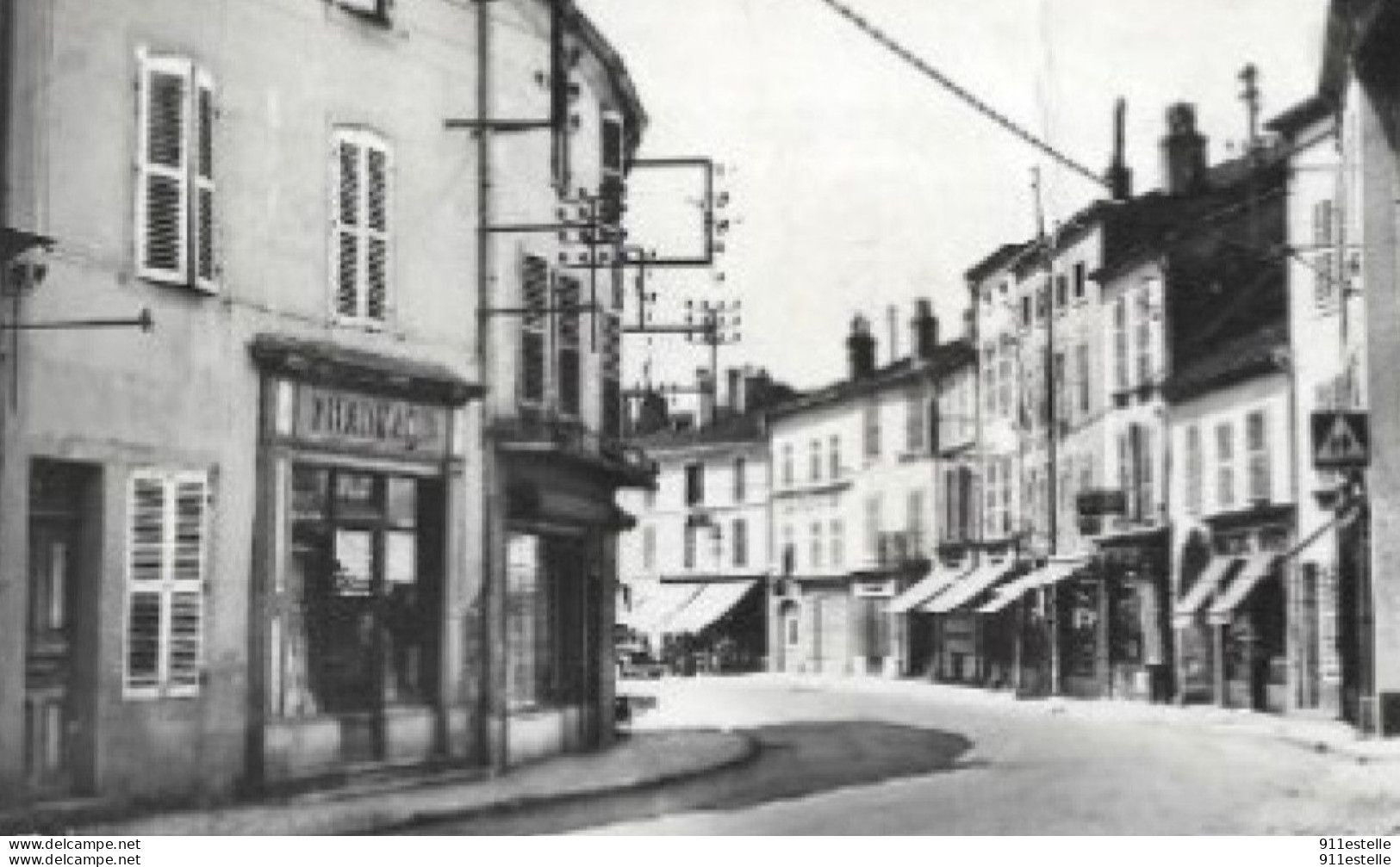 70 JUSSEY . RUE GAMBETTA  ; ( LA PHARMACIE ) - Jussey