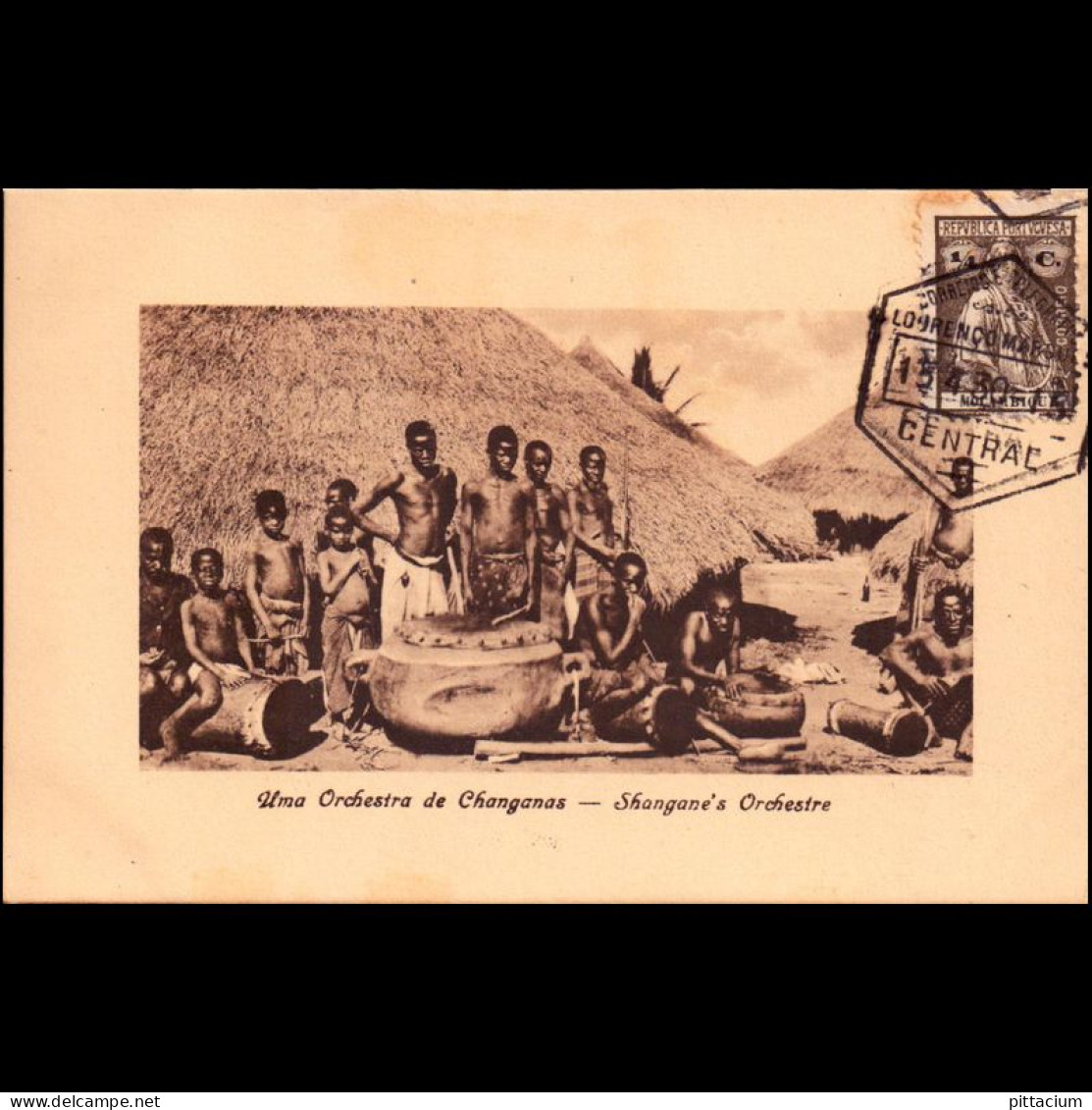 Angola 1933: Ansichtskarte / Tauschvereinigungen Für Ansichtskarten | Hütten, Eingeborene, Musik | Looren - Mozambique