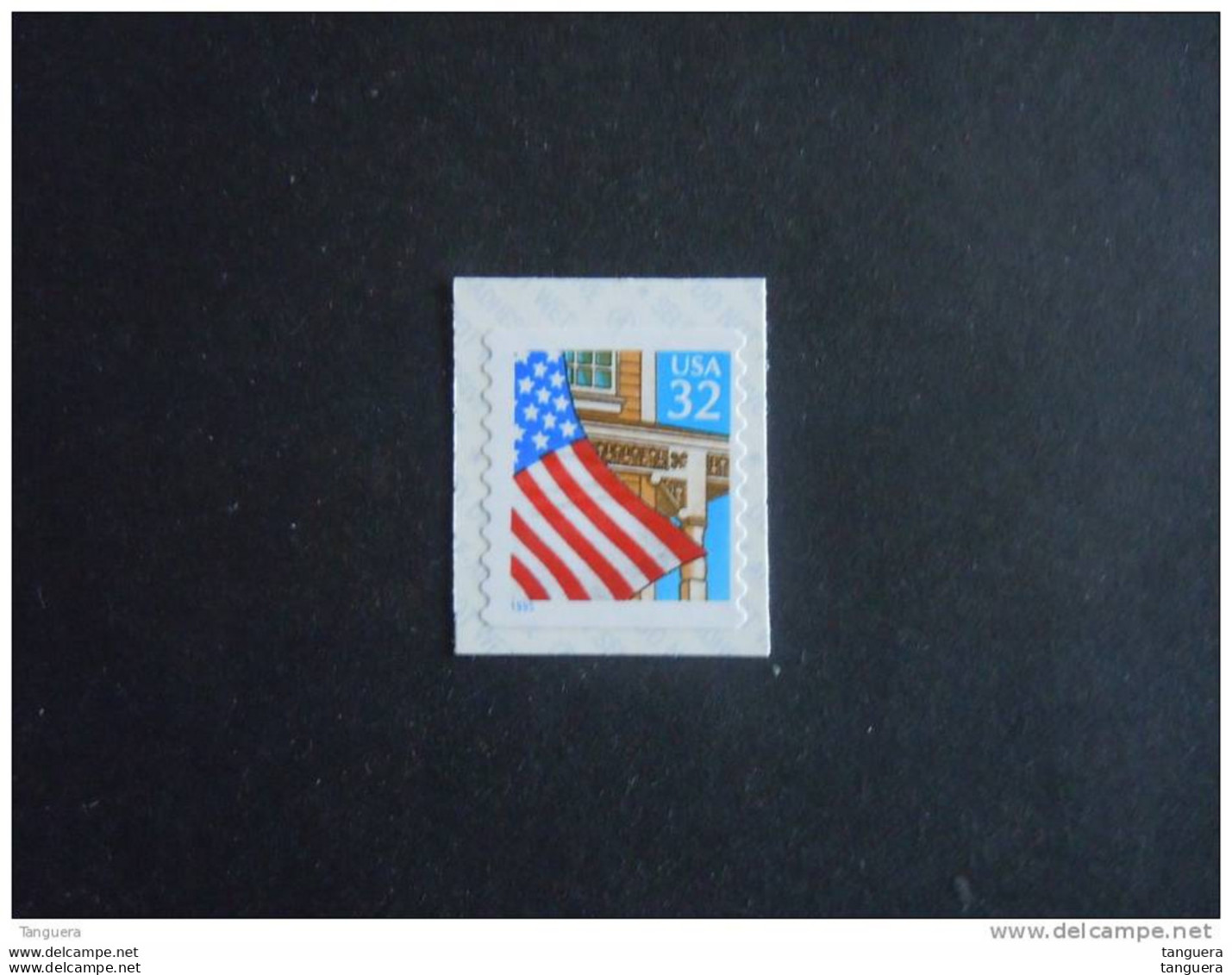 USA Etats-Unis D'Amerique United States 1995 Flag Over Porch Yv 2339 MNH ** - Rollen
