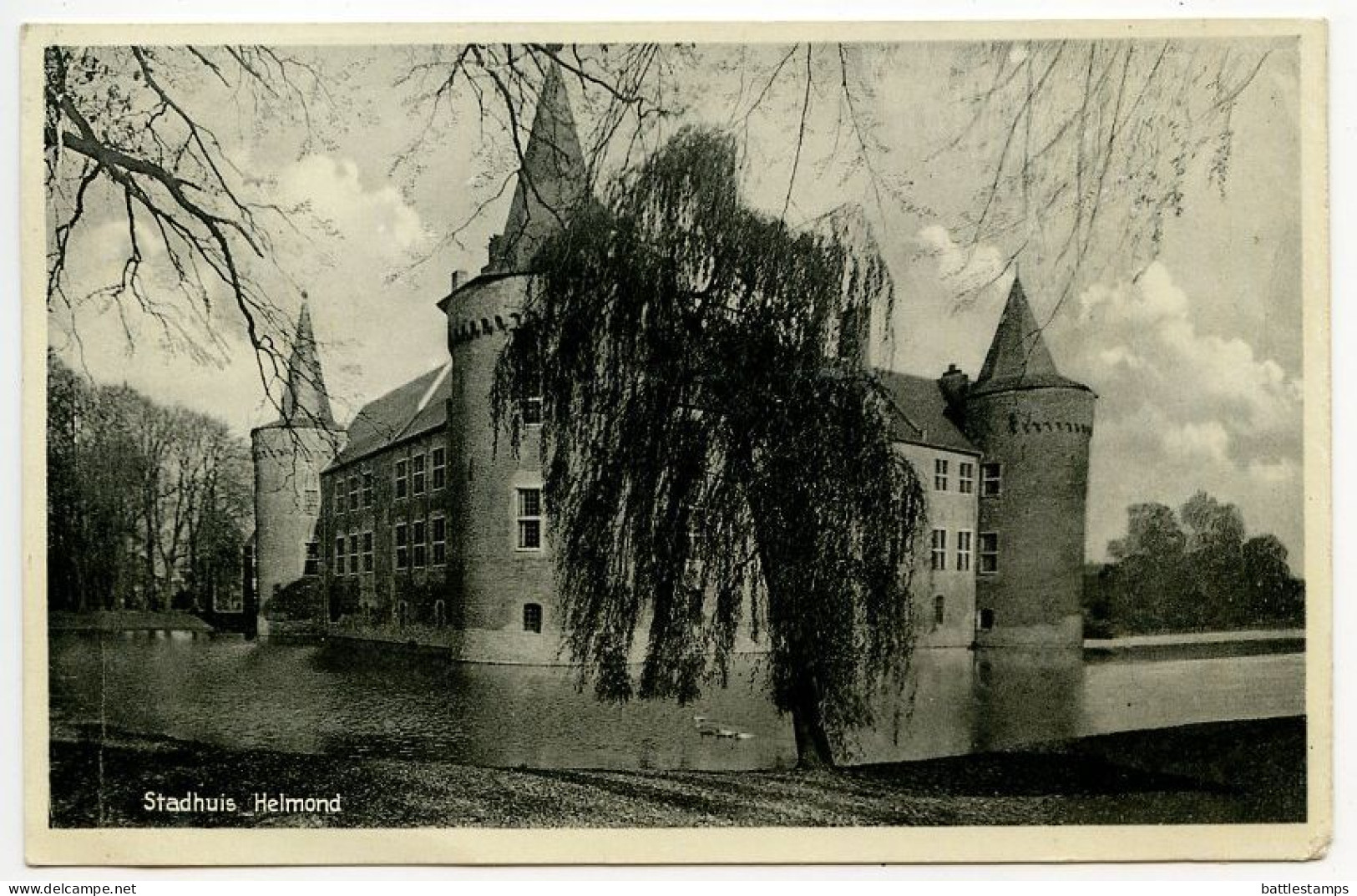 Netherlands 1933 Postcard - Stadhuis - Helmond / City Hall; 2 1/2c. Gull Stamp - Helmond