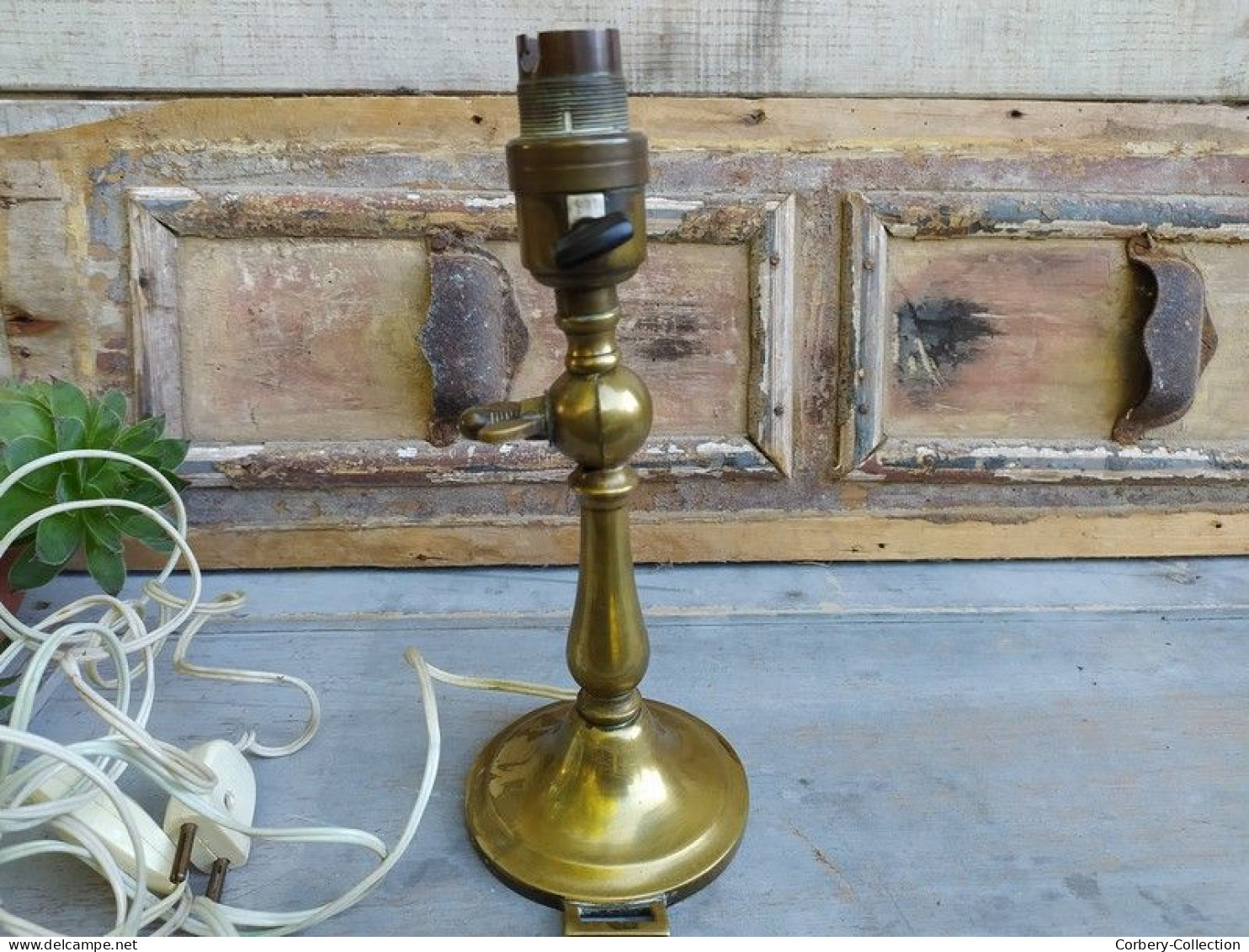 Ancienne Applique Pied de Lampe Laiton Inclinable Design.