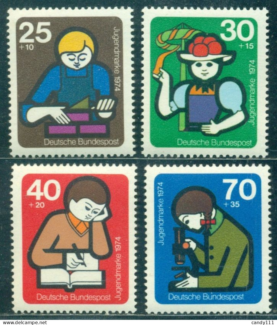 1974 Intl Youth Work,brick,microscope,folklore,learning,Germany,Mi.800,MNH - Autres & Non Classés