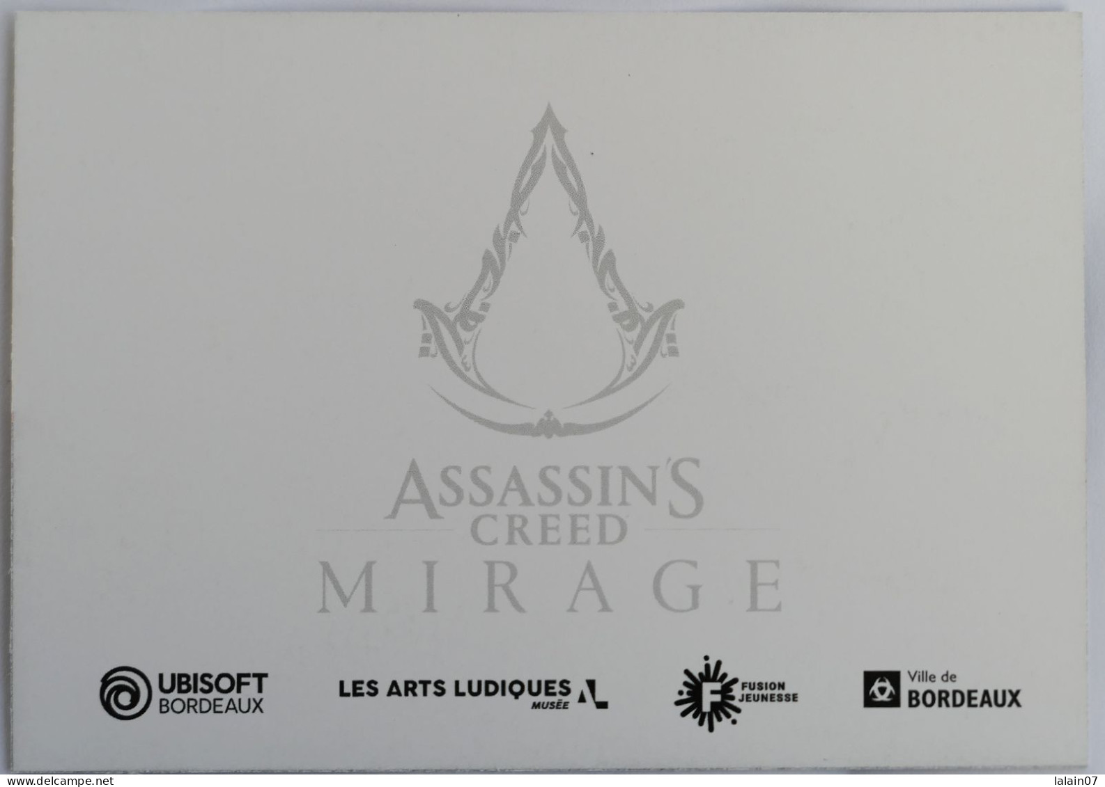 Carte Format Carte Postale : Publicité  De L'Art D' ASSASSINS CREED MIRAGE - Sonstige & Ohne Zuordnung