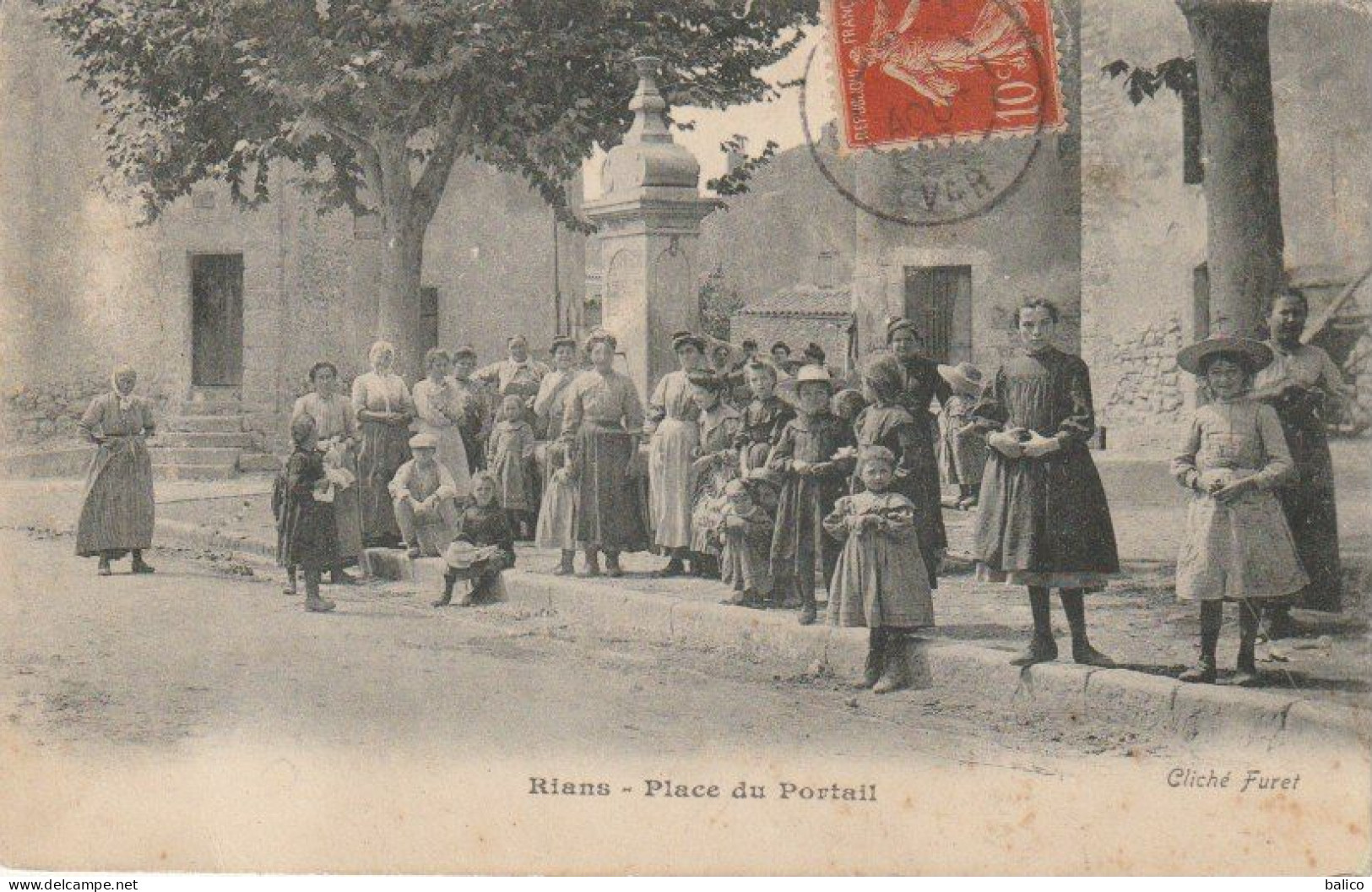 83 - Rians - Place Du Portail - Rians