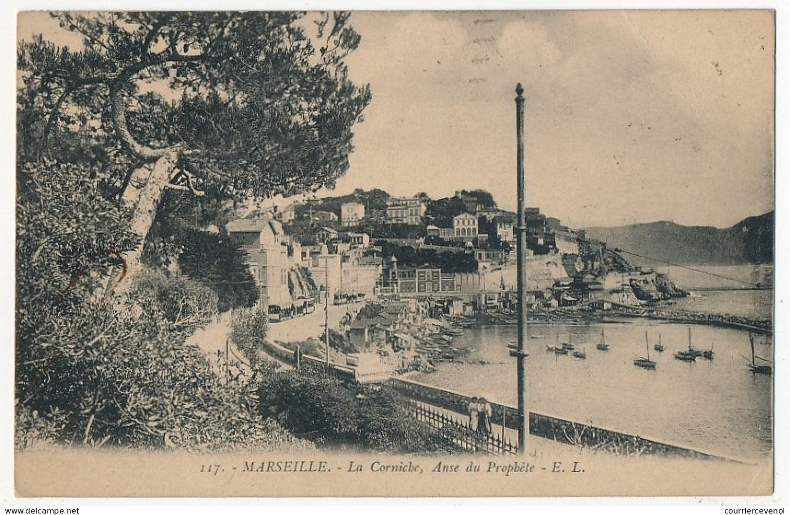 12 CPA de MARSEILLE (B du R) - Vieux Port, Centre Ville etc - 12 différentes, pp voyagées, T Bon état
