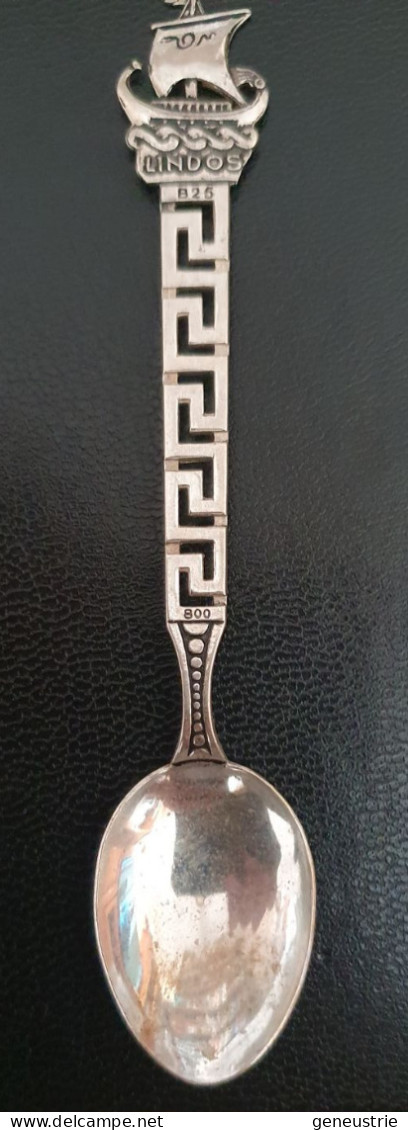 Très Belle Cuillère Souvenir En Argent Massif 800/1000 "Lindos" Grèce - Cuiller - Greek Silver Spoon - Spoons