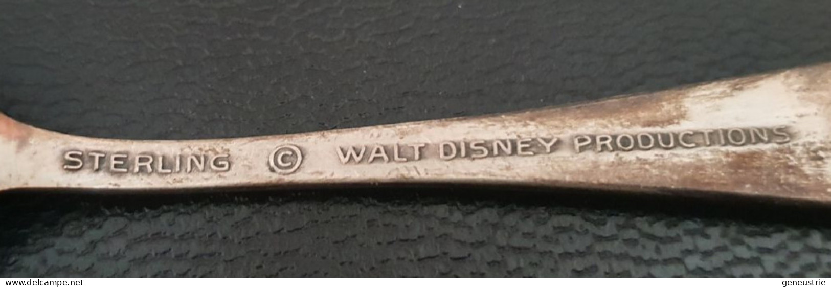 Belle Cuillère Souvenir En Argent Massif (sterling) "Disneyland - Walt Disney" Cuiller - Silver Spoon - Cucchiai