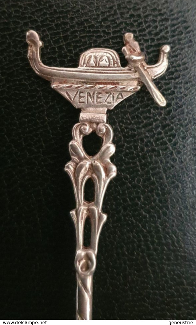 Belle Cuillère Souvenir En Argent Massif Poinçonné 800 "Venezia / Venise (Italie)" Cuiller - Silver Spoon - Cuillers