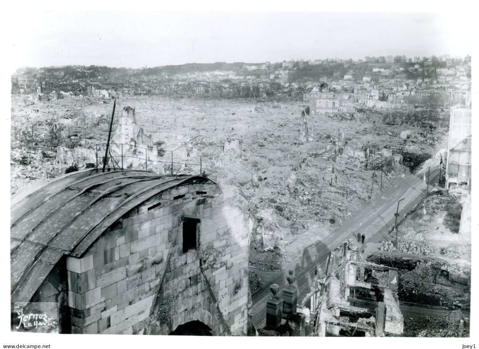 Photo Le Havre Bombardé 1944,photographe Gilbert Fernez,format 13/18 - War, Military