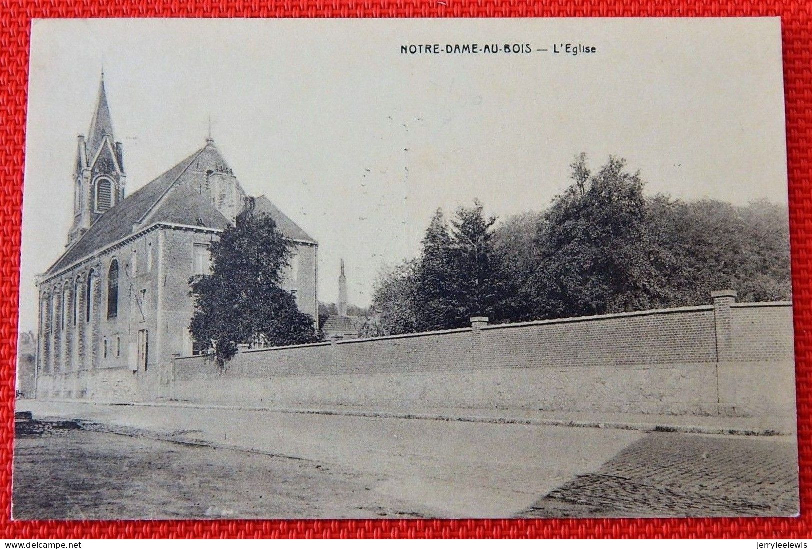 JEZUS-EIK  -  NOTRE-DAME-au-BOIS  -  De Kerk  -  L'Eglise - Overijse