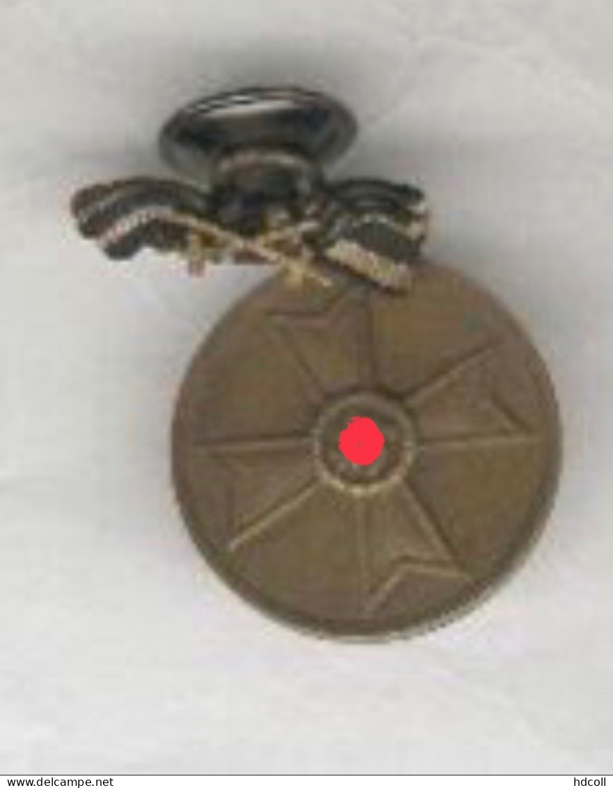 ALLEMAGNE - Médaille Du Mérite De Guerre 1939 Avec Rosette De Rappel Avec épées 1°GM - Germania