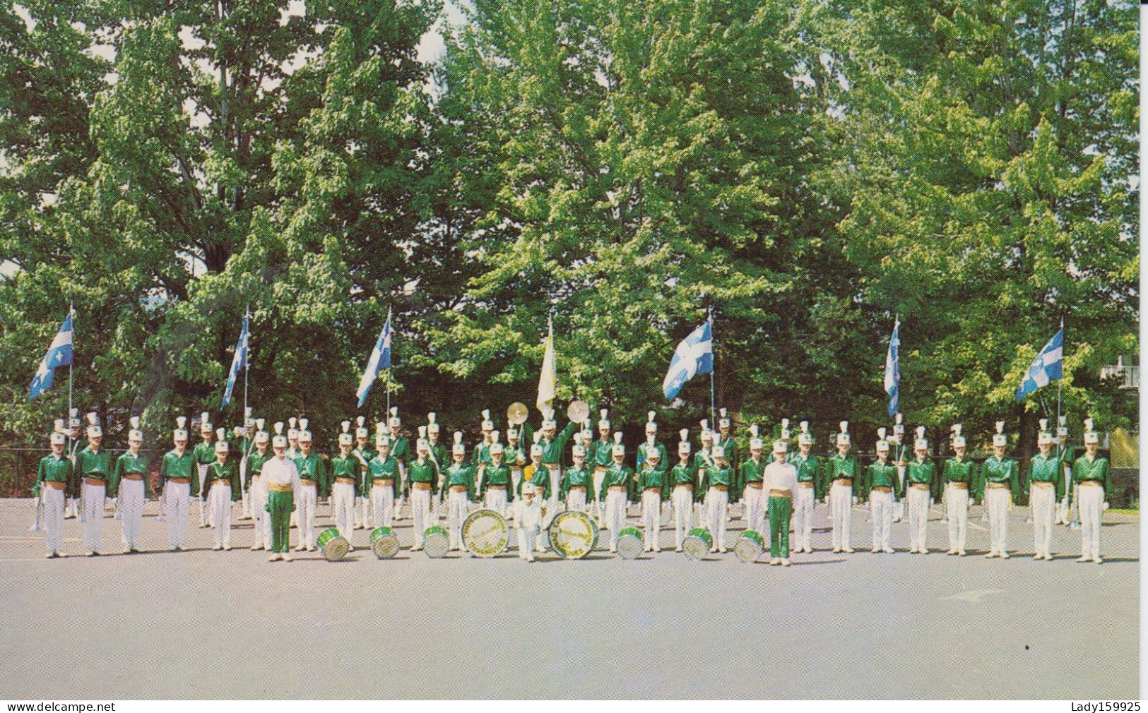 Les Dynamiques Cadets De Sherbrooke, Québec Canada. Couleur Vert Et Blanc. Chapeau Blanc Plumes  Tambours 2 Sc - Sherbrooke