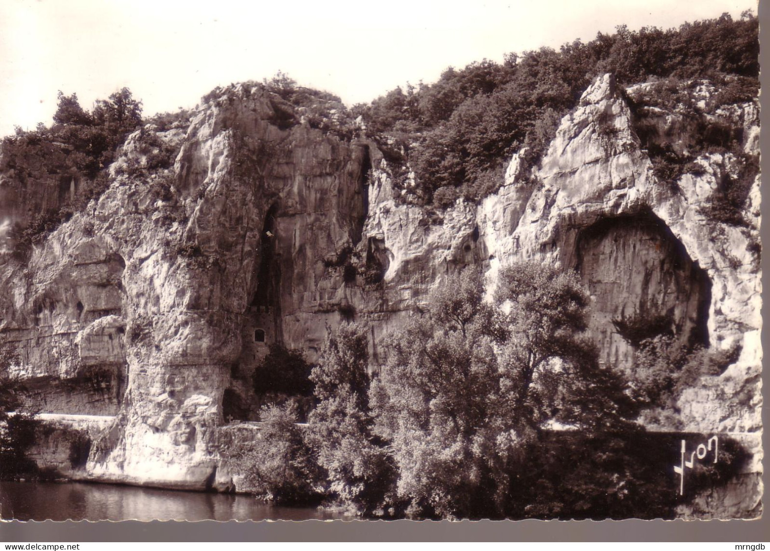 CPSM * 46 - Saint Cirq Lapopie * Le Défilé Des Anglais - Saint-Cirq-Lapopie