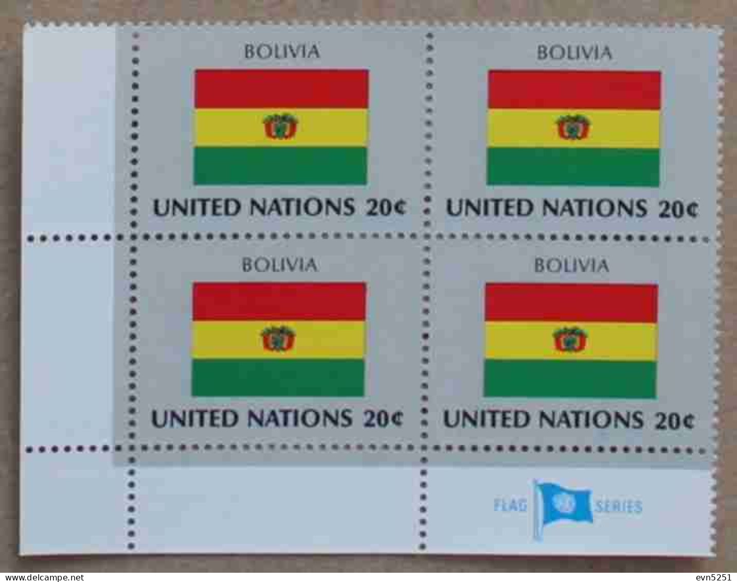 Ny81-01 : Nations-Unies (N-Y) - Drapeaux Des Etats Membres De L'ONU (II) , Bolivie Avec Une Vignette "FLAG SERIES" - Neufs