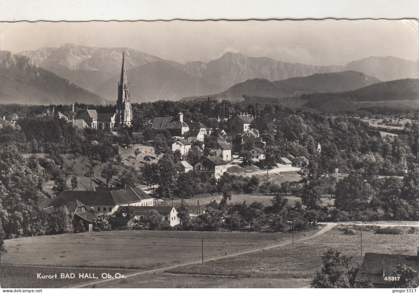 D5889) BAD HALL - OÖ - Häuser U. Kirche Gegen Berge 1957 - Bad Hall